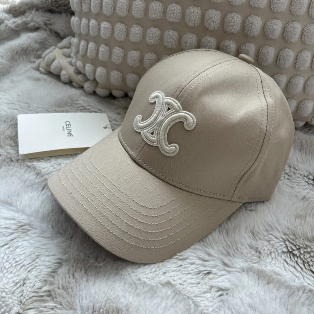Classic Beige Baseball Cap - Picture 2 of 3
